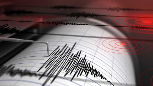 Terremoto de 6,2 graus atinge costa da Califórnia (EUA)