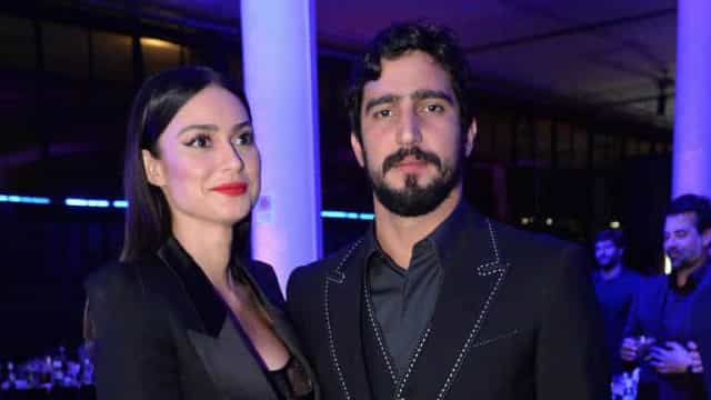 Thaila Ayala e Renato Góes celebram chegada do primeiro filho, Francisco