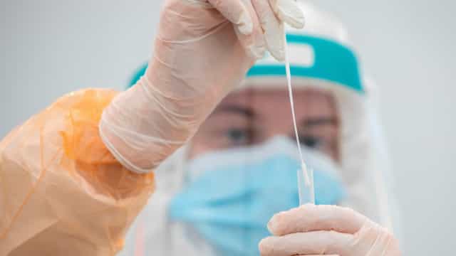 Barcelona chega a 10 casos de covid-19 e Atlético de Madrid anuncia 5 positivos