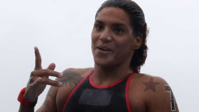 Ana Marcela Cunha é penta do circuito mundial de maratonas aquáticas