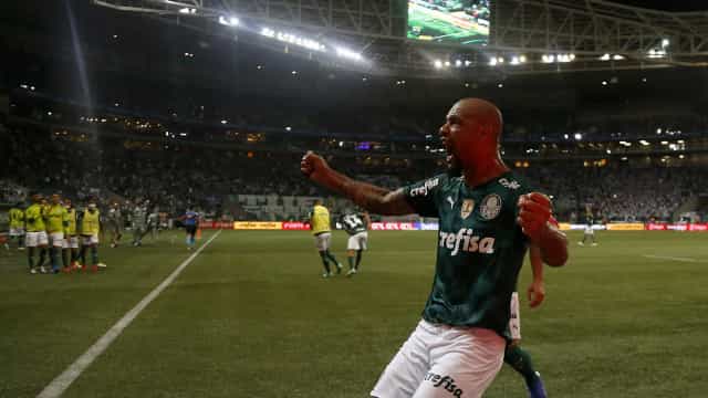 Presidente do Fluminense revela ‘pré-acerto’ com Felipe Melo e estima apresentação