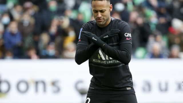 PSG atualiza situação clínica e Neymar voltará a campo em meados de janeiro