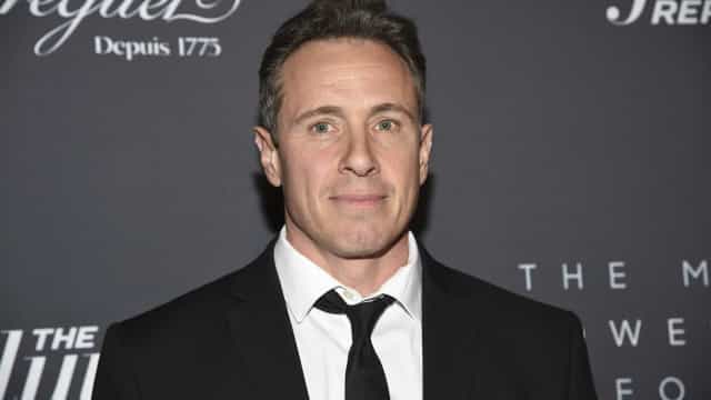 CNN suspende Chris Cuomo após revelações em caso de irmão acusado de assédio