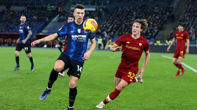 Internazionale bate a Roma e segue forte na briga pela liderança do Italiano