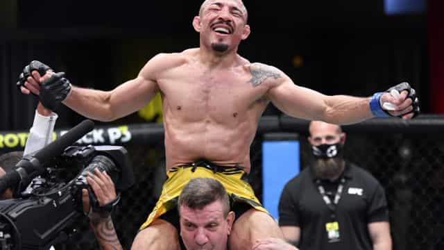 José Aldo vence Rob Font, celebra 3ª vitória seguida e desafia Dillashaw