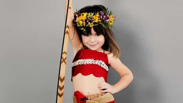 Filha de Sabrina Sato, Zoe festeja 3 anos vestida de Moana e conquista a internet
