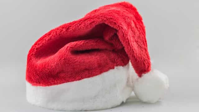 Vestido de Papai Noel, homem morre atropelado durante ação social em SC