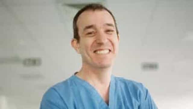 Médico alerta: 90% dos doentes em UTI sem vacina imploram por dose