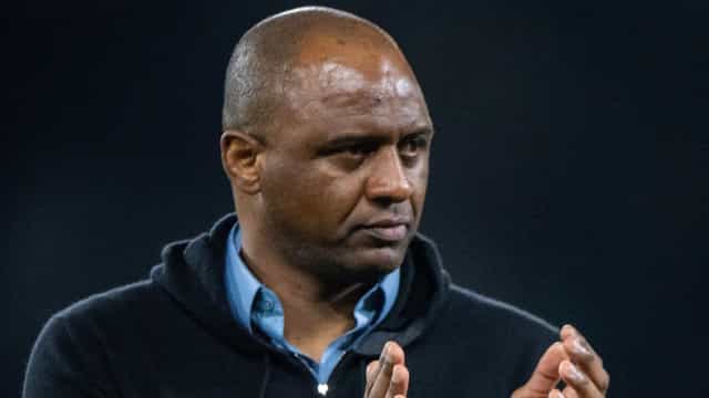 Após tentar adiar jogo, Crystal Palace revela que técnico contraiu covid-19