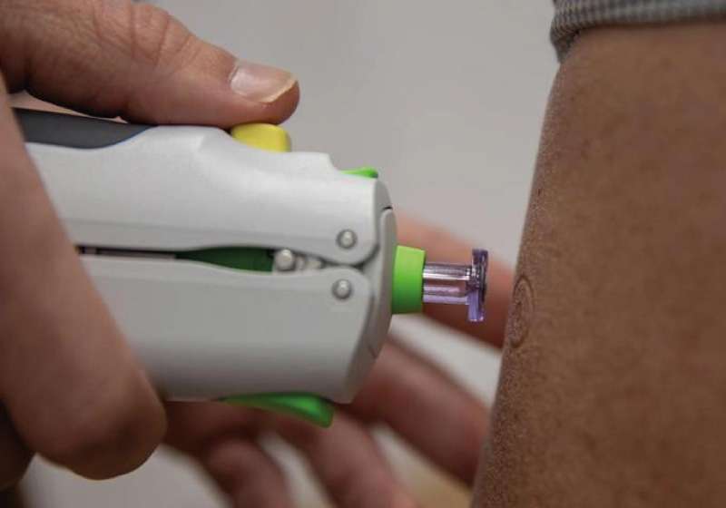 Vacina contra Covid-19 sem agulha começa a ser testada no Reino Unido