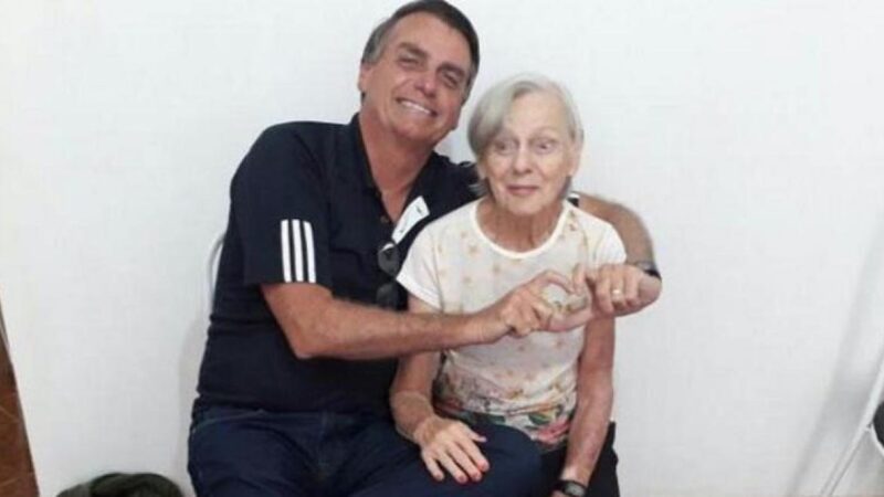 Mãe de Bolsonaro morre aos 94 anos no interior de SP