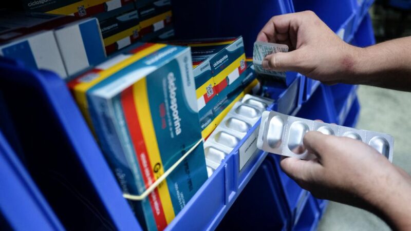Farmácia estadual forneceu medicamentos e insumos para mais de 100 mil pacientes