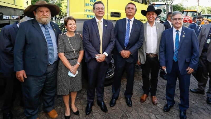 Bolsonaro lança programa do Banco do Brasil ao lado de Nelson Barbudo