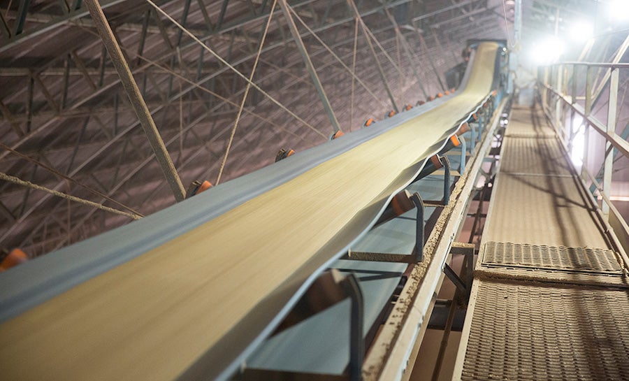 Esmagamento de soja bate recorde em Mato Grosso