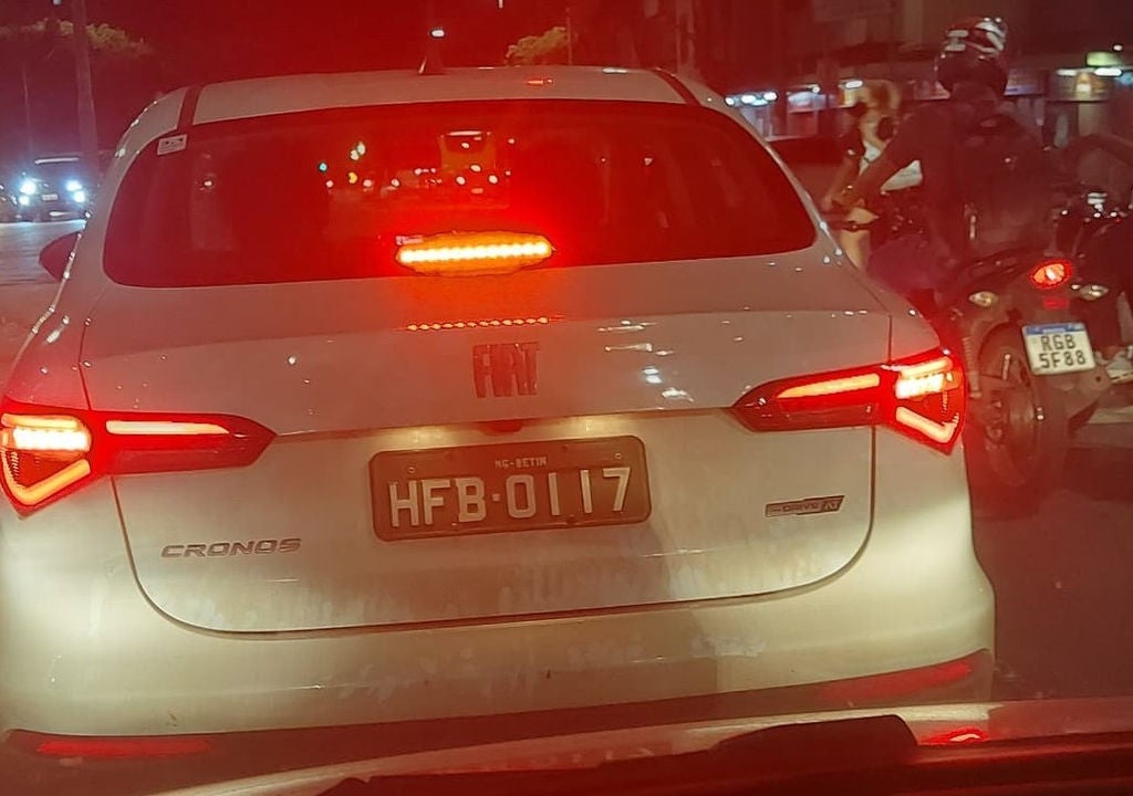 Flagra: Fiat Cronos com câmbio CVT já circula sem camuflagem