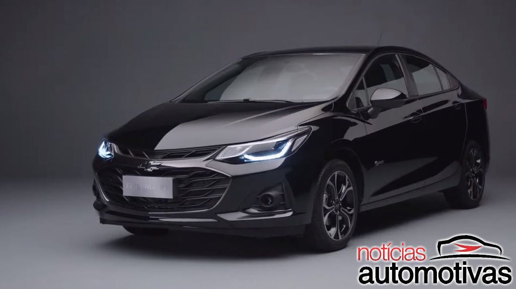 Chevrolet Cruze RS e Midnight chegam ao mercado nacional