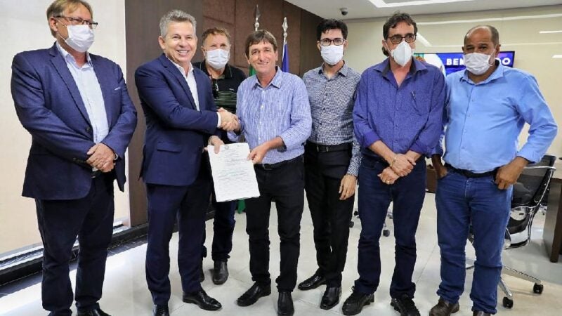 Governo recebe escritura e lança em 15 dias licitação para construção do Hospital Regional de Tangará da Serra