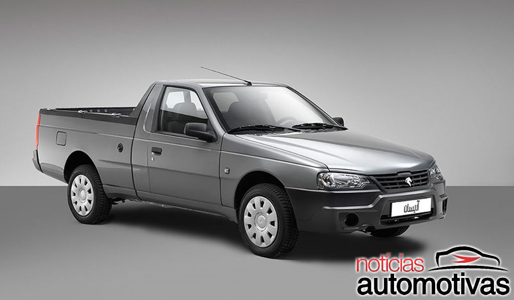 Após 35 anos, Peugeot 405 segue firme e destaca picape no Irã