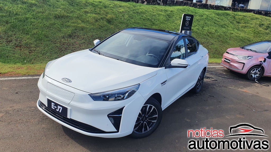 JAC e-J7: impressões ao dirigir o sedã elétrico chinês