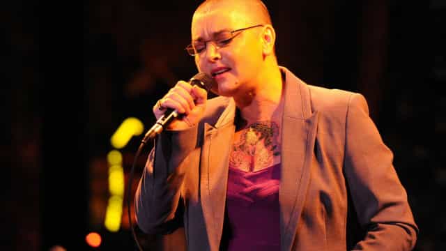 Sinead O’Connor hospitalizada após morte trágica do filho