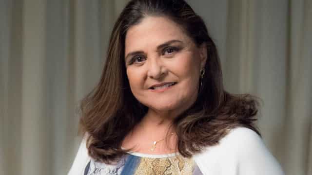 Elizangela não se vacinou e tem sequelas graves da Covid, diz prefeitura