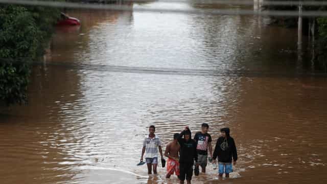 Quatro Estados recebem alerta vermelho para risco de temporais