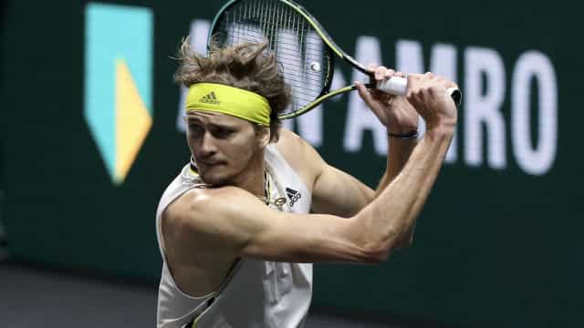 Candidato ao título, Zverev vence na estreia no Aberto da Austrália