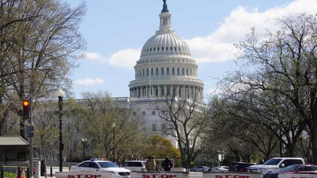 Juiz se irrita com pedido de invasor do Capitólio para visitar família da namorada na Jamaica