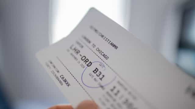 Empresas aéreas voltam a poder cobrar pela remarcação de passagem