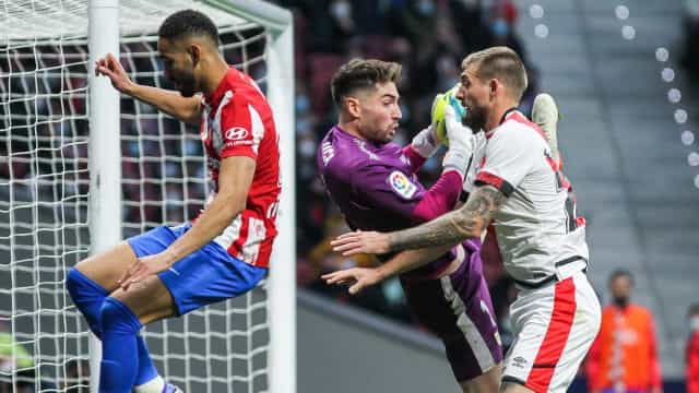Com dois gols de Correa, Atlético de Madrid vence e entra no G-4 do Espanhol