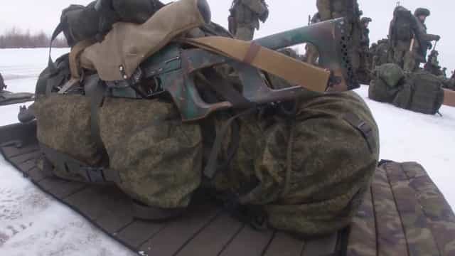 Cazaquistão mata dezenas em protestos, e Rússia acusa estrangeiros por crise