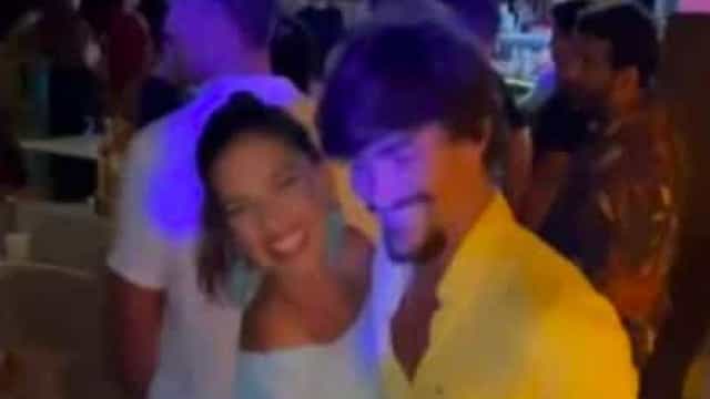 Bruno Montaleone publica foto ao lado de Mariana Rios após rumores de affair