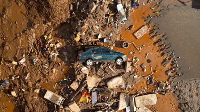 Chuvas causam mais uma morte e fazem quase 2 mil pessoas deixarem suas casas em 24 h