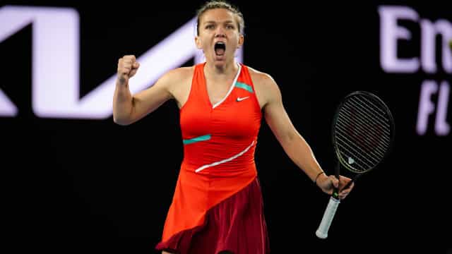 Simona Halep se impõe, domina duelo e derrota Bia Haddad no Aberto da Austrália