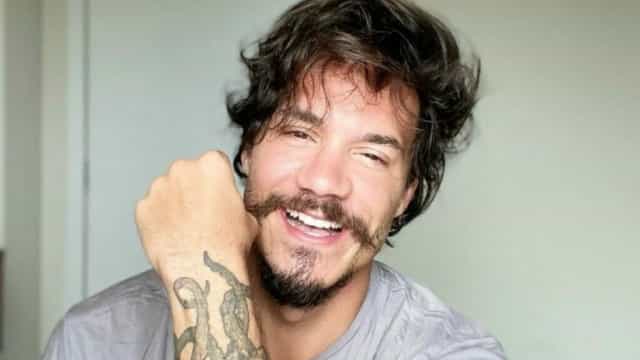 No BBB 22, Eliezer afirma ter gasto R$ 15 mil em preenchimento facial