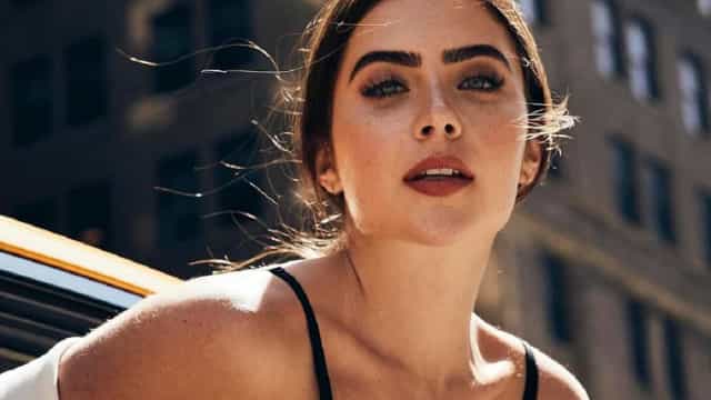 Jade encosta pela 1ª vez em uma maçaneta no BBB 22, e público festeja na web