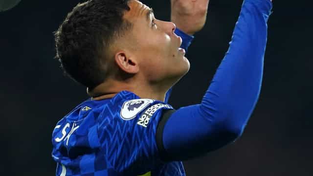 Thiago Silva marca, Chelsea bate o Tottenham e desencanta antes de ir ao Mundial