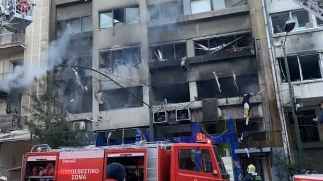 Três feridos em "forte" explosão em Atenas após vazamento de gás