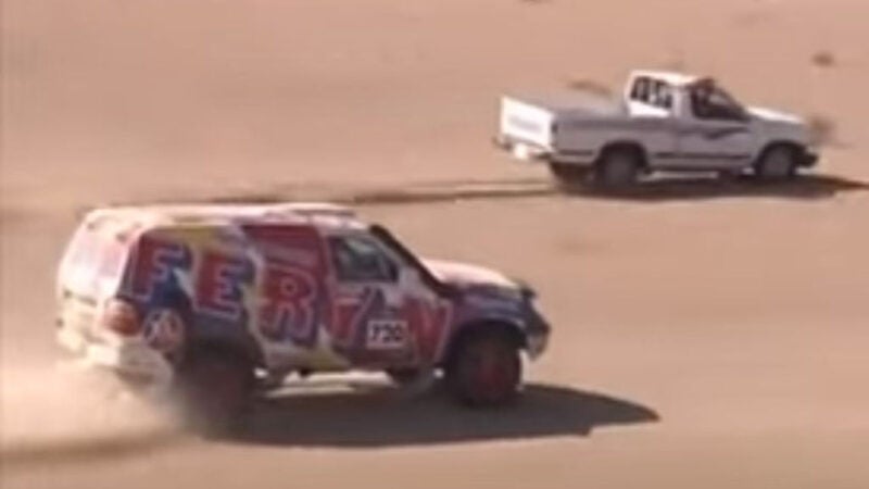 Rally Dakar 2022: picape da Nissan ultrapassa carro de rali