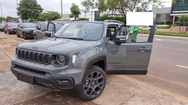 Jeep Renegade T270 Flex 4×4 aparece em desembarque nas revendas