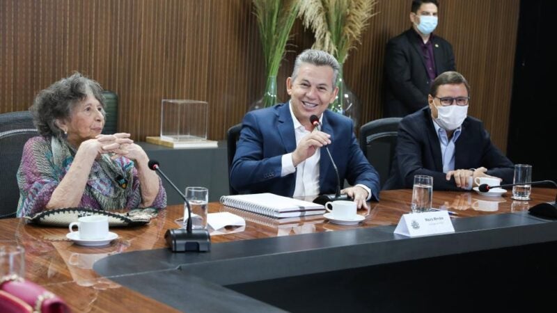 Governo de MT moderniza sala que homenageia ex-governador Garcia Neto