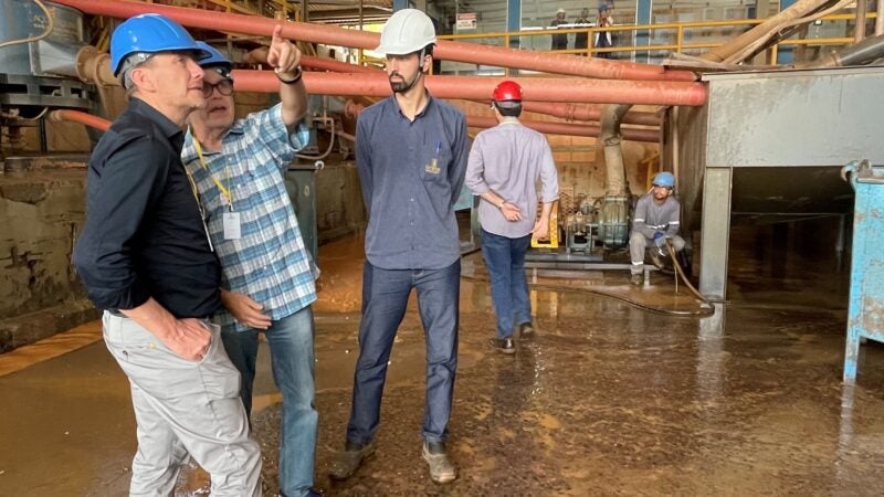 Compradores e consultores internacionais avaliam boas práticas de mineradoras de MT