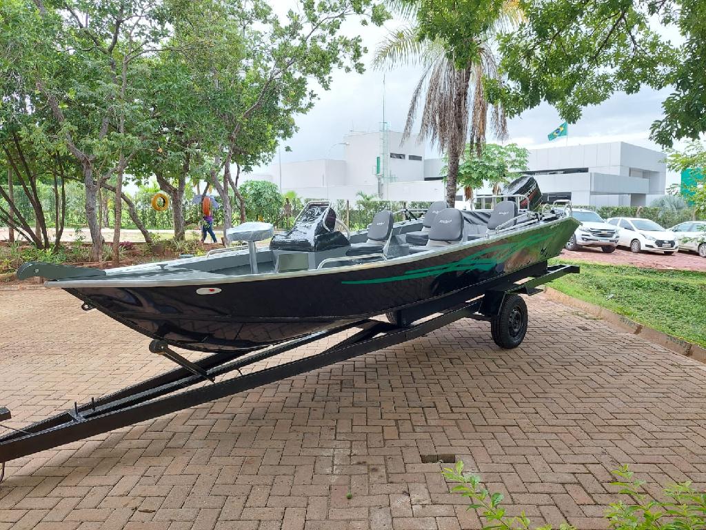 Sema doa embarcação ao município de Barão de Melgaço adquirida por Compensação Ambiental