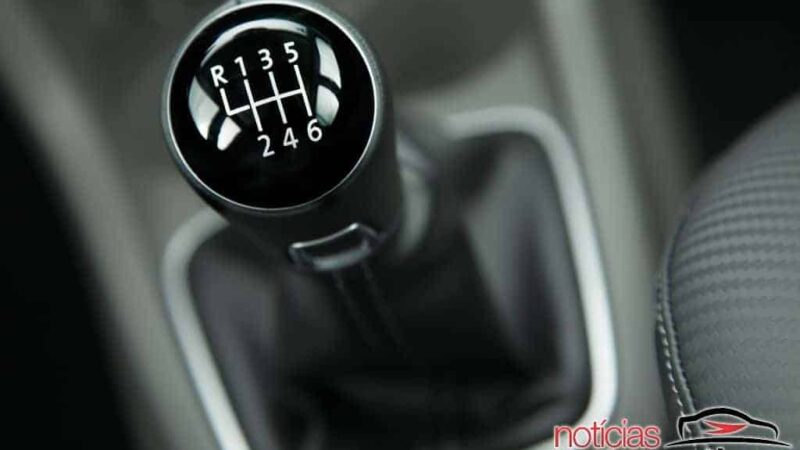 Carro elétrico manual? Toyota patenteia velho câmbio