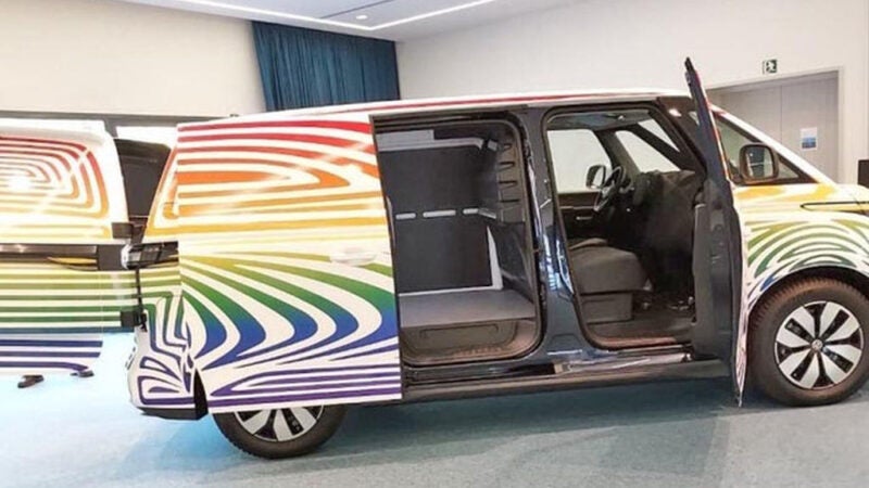 VW ID.Buzz: Kombi furgão elétrica mostra interior