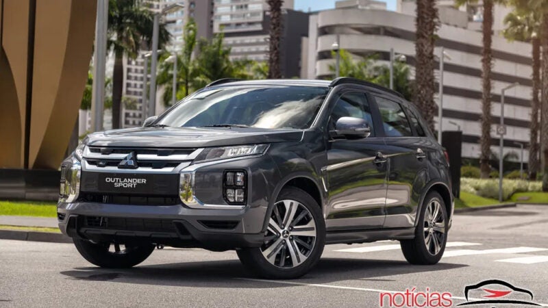 Mitsubishi Outlander Sport e Suzuki Jimny têm produção suspensa