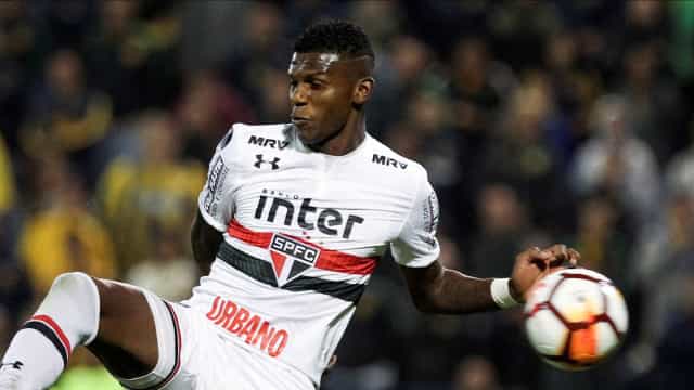 Arboleda lamenta novo tropeço do São Paulo no Paulistão: ‘É muita pressão’