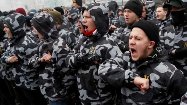Brasileiros que jogam na Ucrânia veem normalidade, mas risco de guerra preocupa