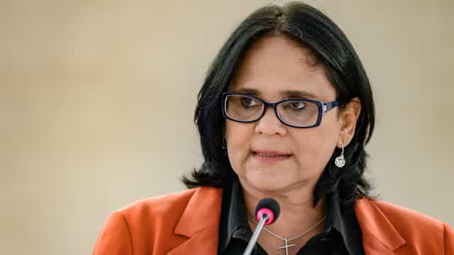 Lewandowski, do STF, proíbe Damares de abrir Disque 100 para não vacinados