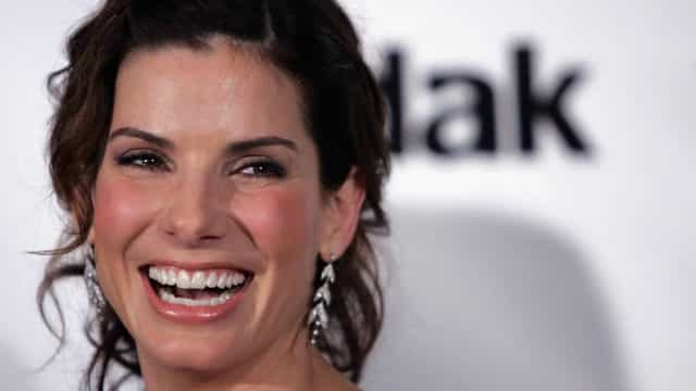 Sandra Bullock vende apartamento de dois quartos por R$ 23 mi